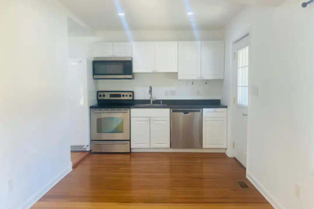 18342 Clarke Rd – photo 1 of 21