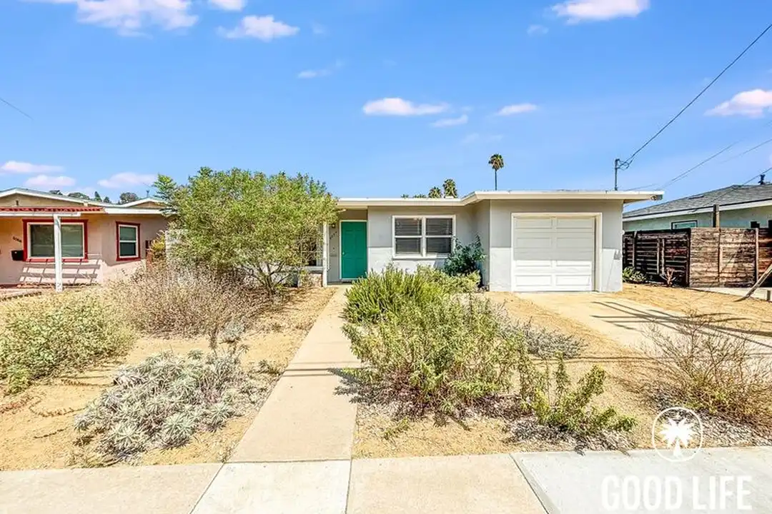 6074 Rock St – photo 1