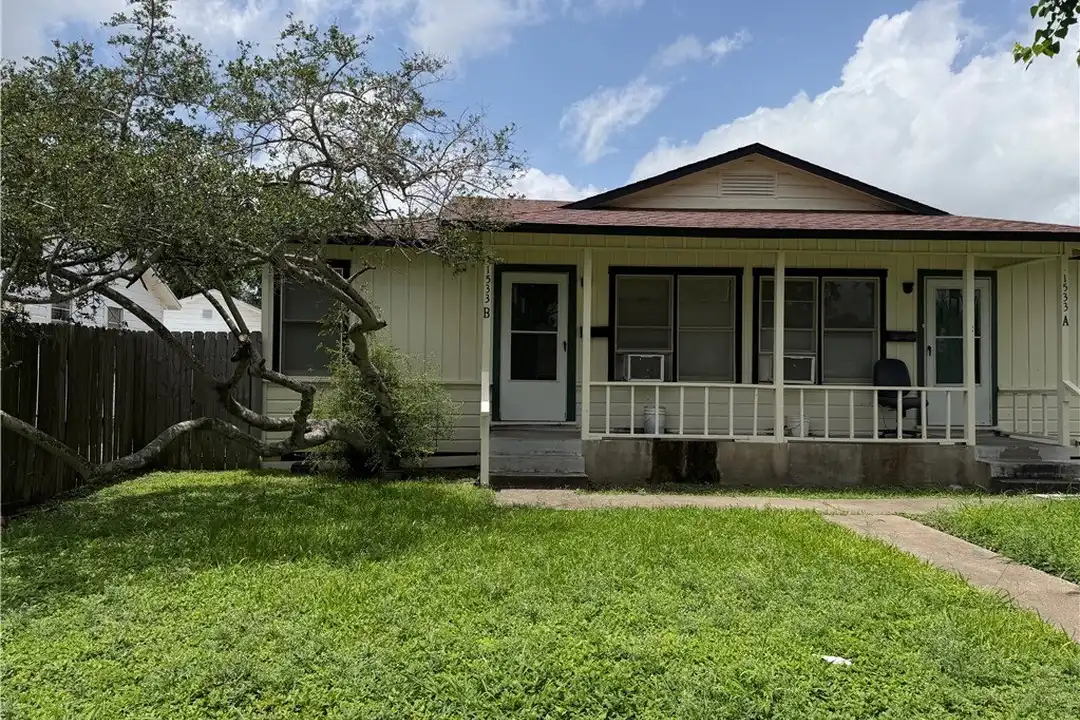 1533 Lazy Ln #B – photo 1