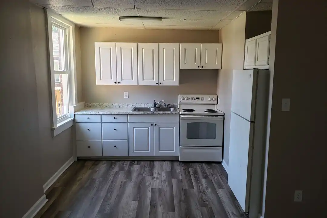 1124 9th Ave unit Unit #4 Rear – photo 1 of 11
