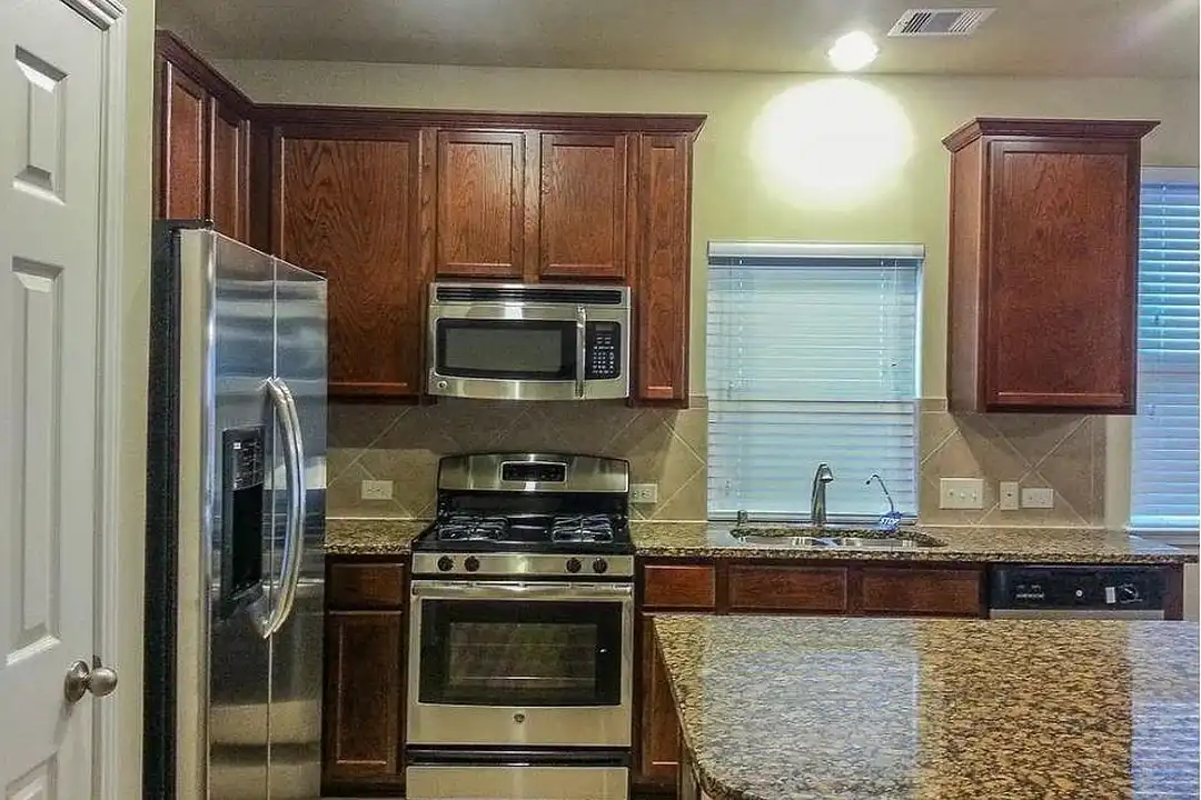 20735 Pine Rain Ct - View 3