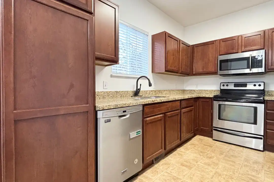 Apartment in Draper - View 5