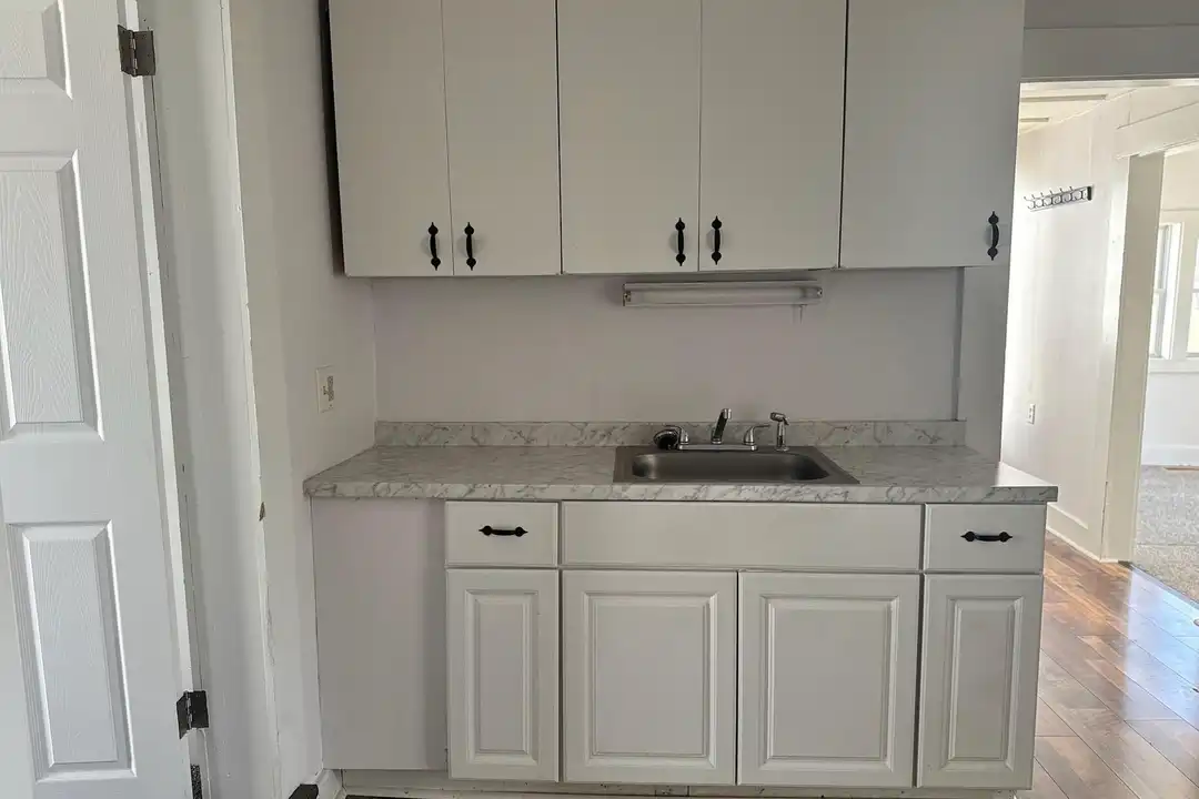 97 Franklin St #C - View 2