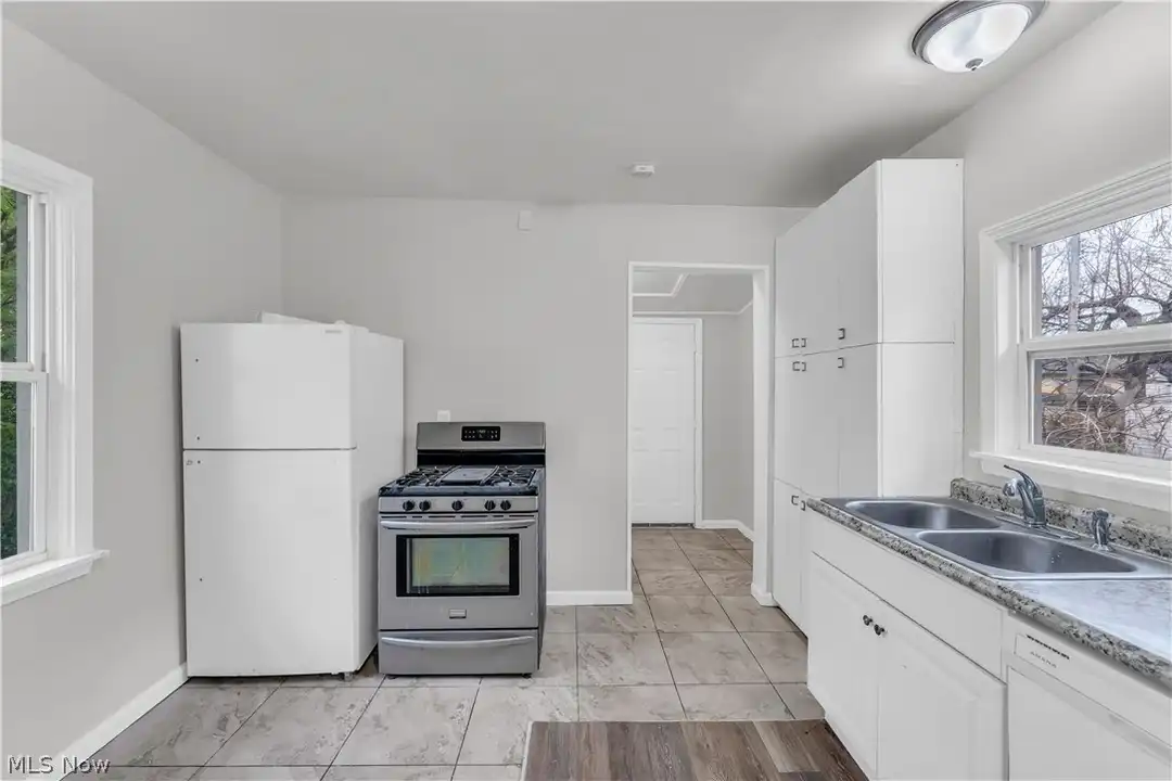 14131 Berwyn Ave – další