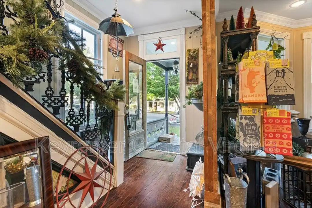 338 Main St unit A - View 2