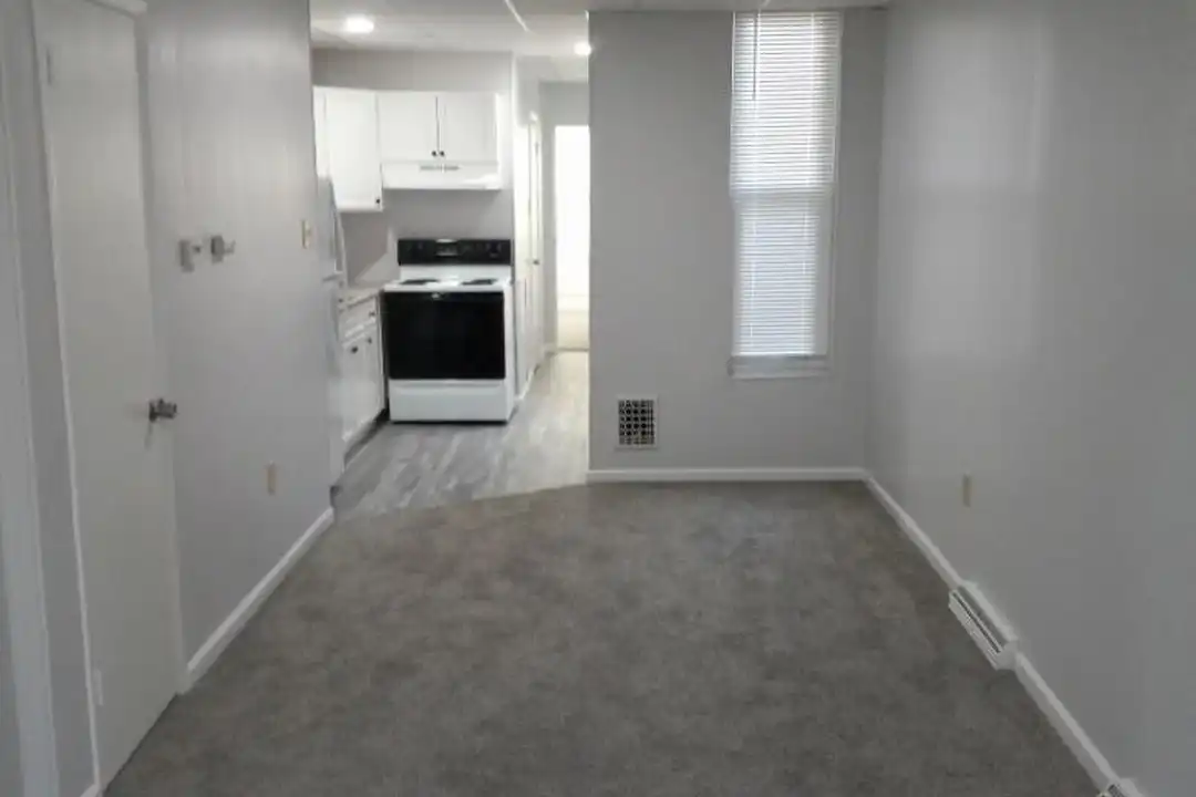 1124 Greenwich St unit 1st Floor – photo 1