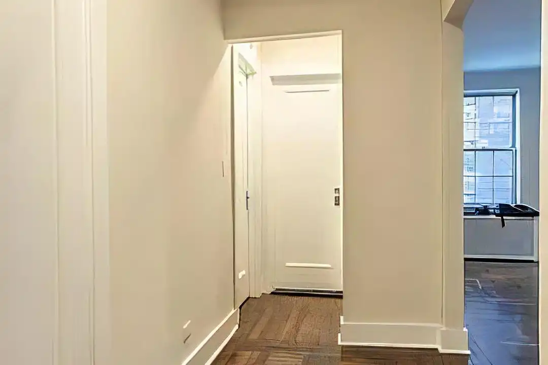 698 West End Ave unit 6C – pohled 6