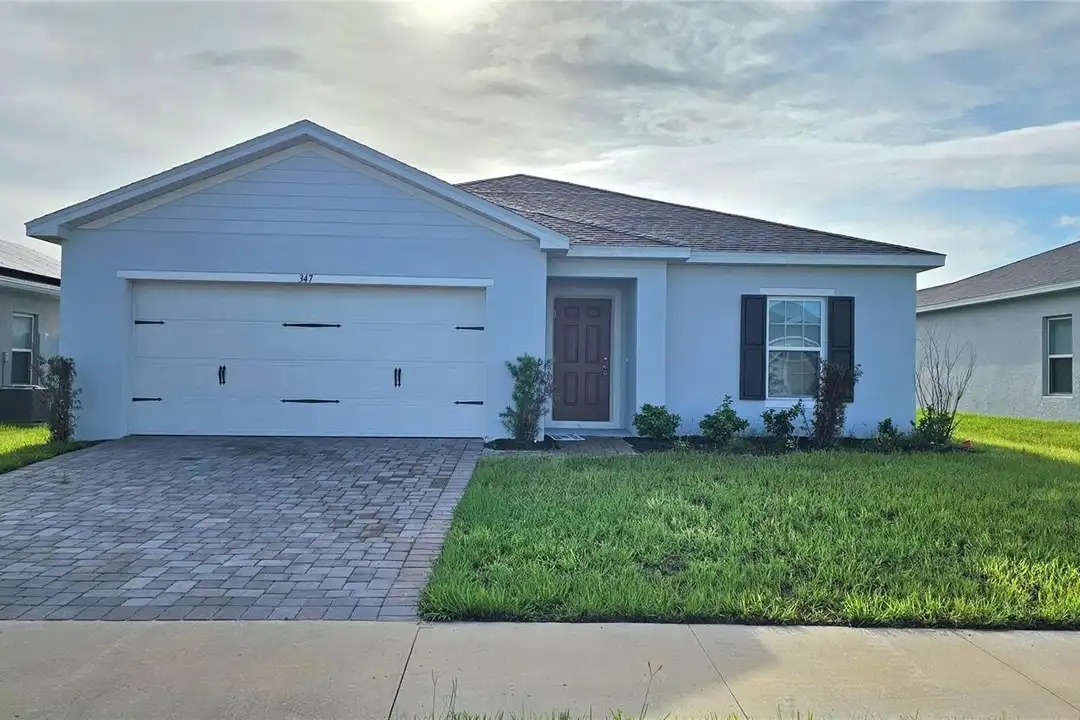 347 Biltmore Blvd – photo 1 of 38