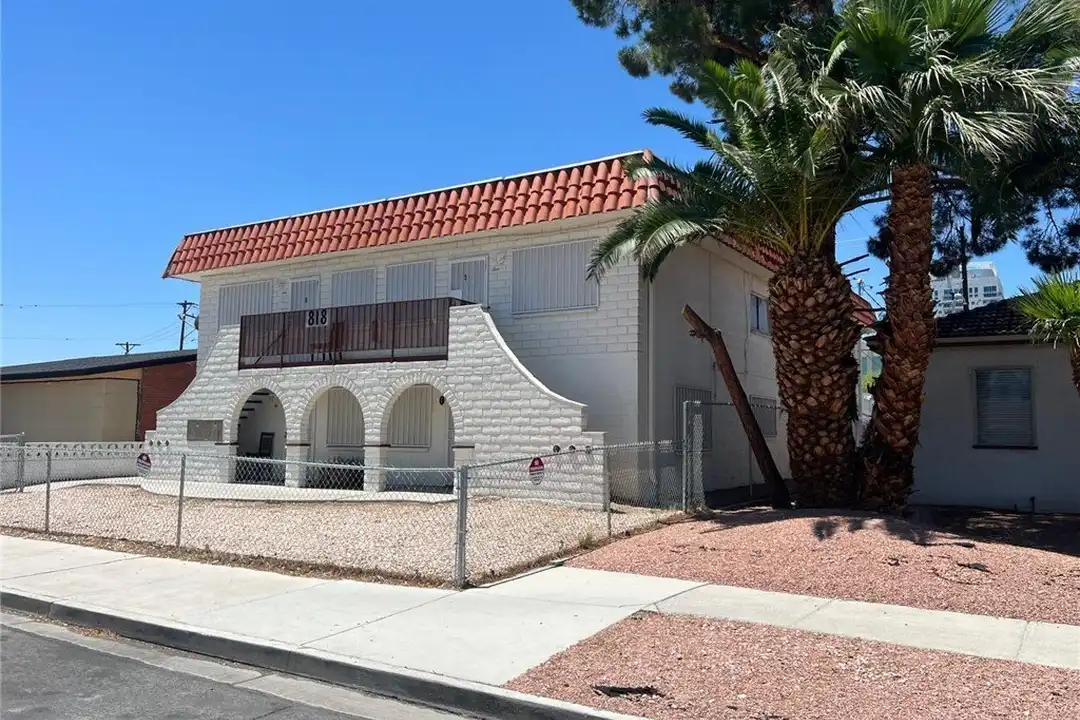 818 S 7th St #1 – photo 1