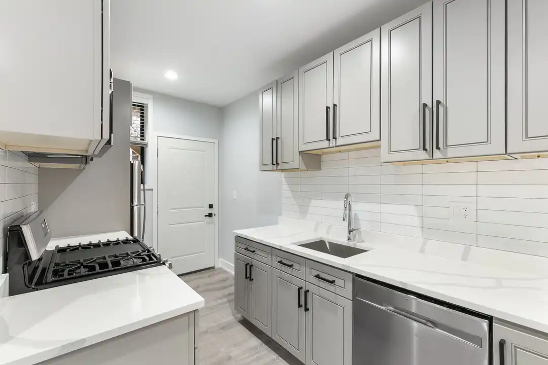 7736 N Eastlake Terrace unit 7738-2E – pohled 4
