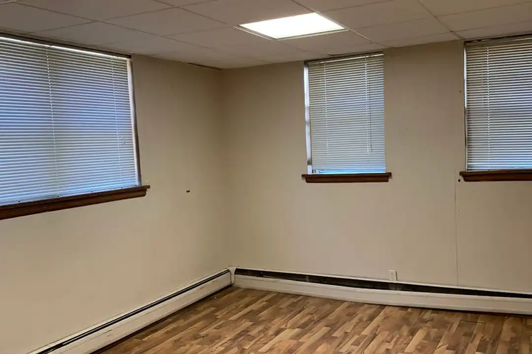 Apartment in Madison - View 2