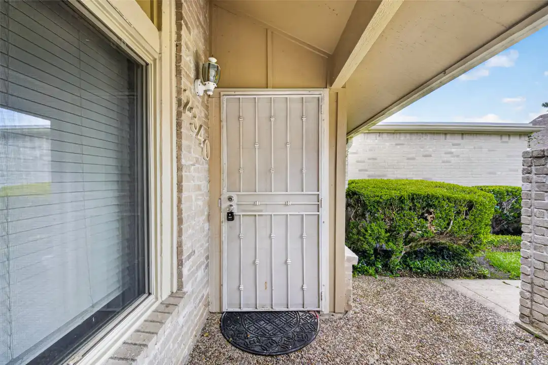 2340 Woodland Park Dr unit 113 - View 5