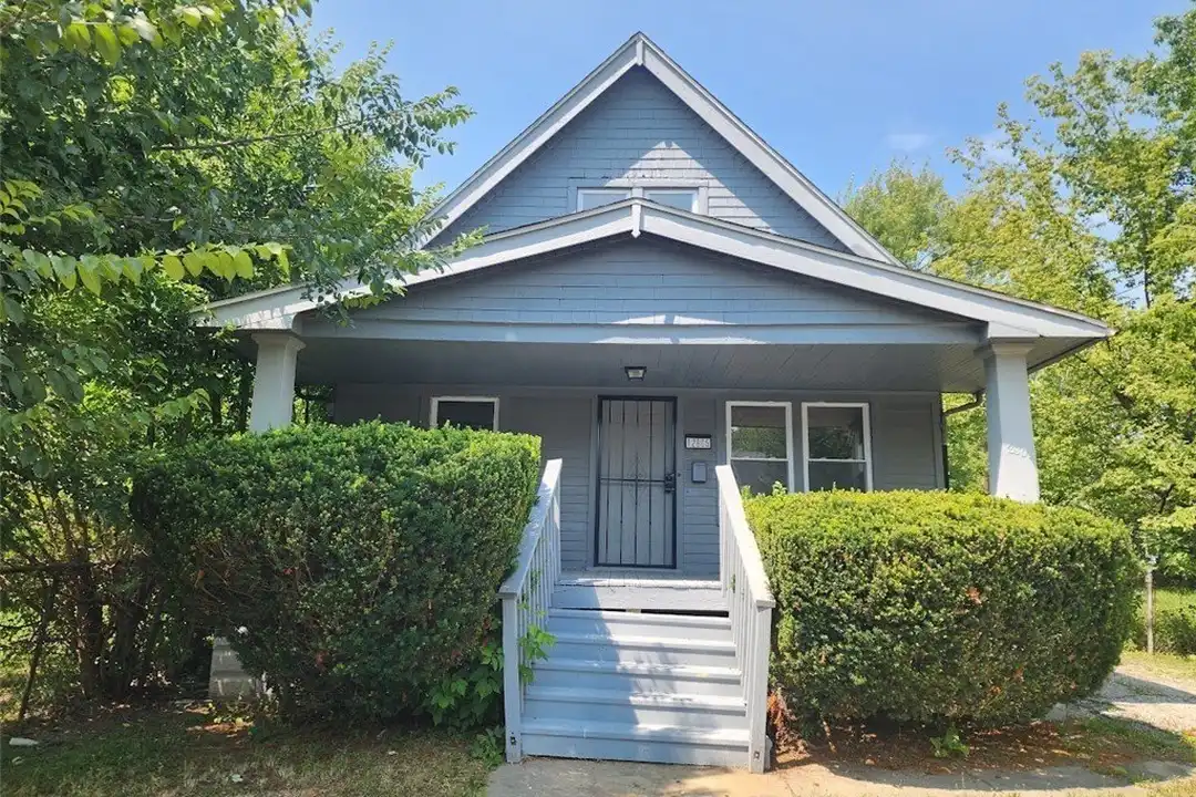 12905 Watterson Ave – photo 1