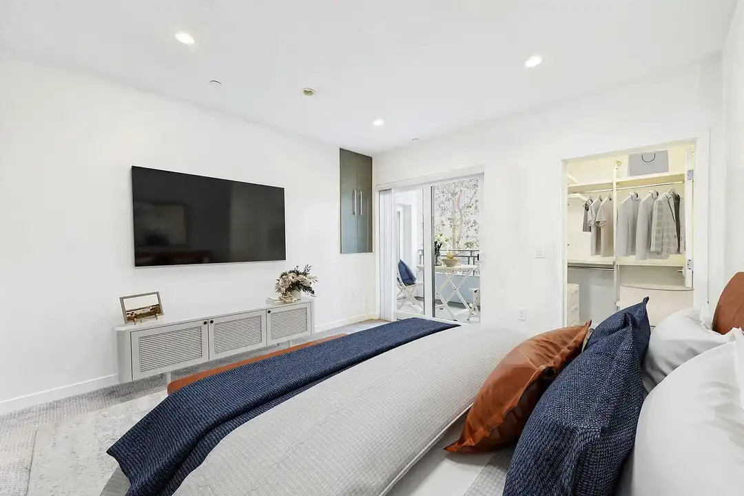 The Carlton At Hollywood - View 4