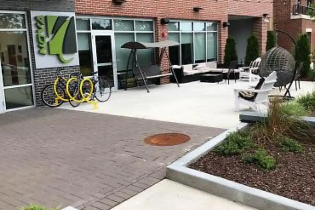 1505 Commonwealth Ave - View 3
