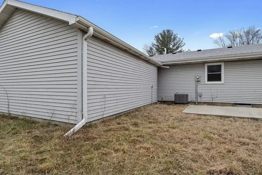 3033 Shadowfax Dr - View 3