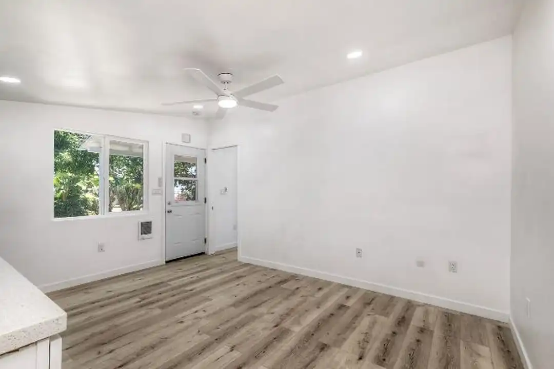 House in Oceanside - More