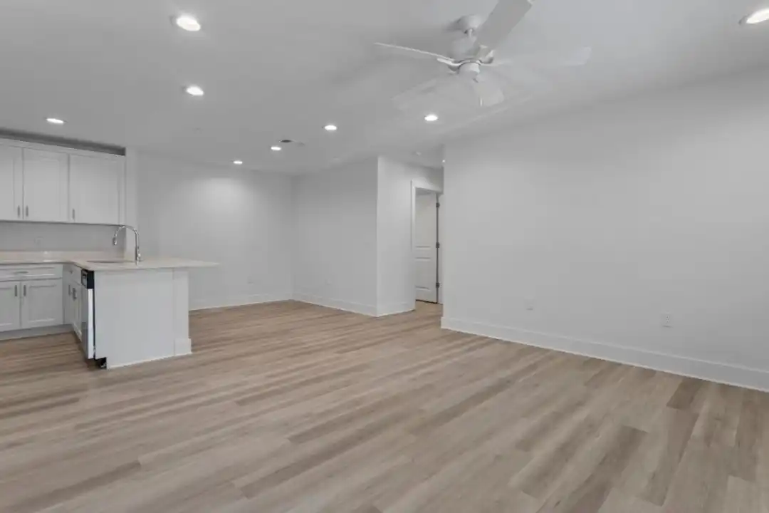 2068 Beach Blvd unit #331 - More