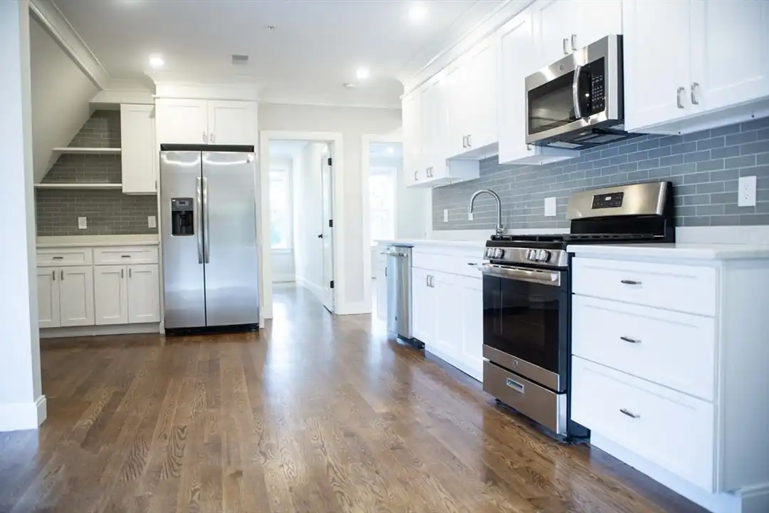 53 Quint Ave unit 3 - View 2