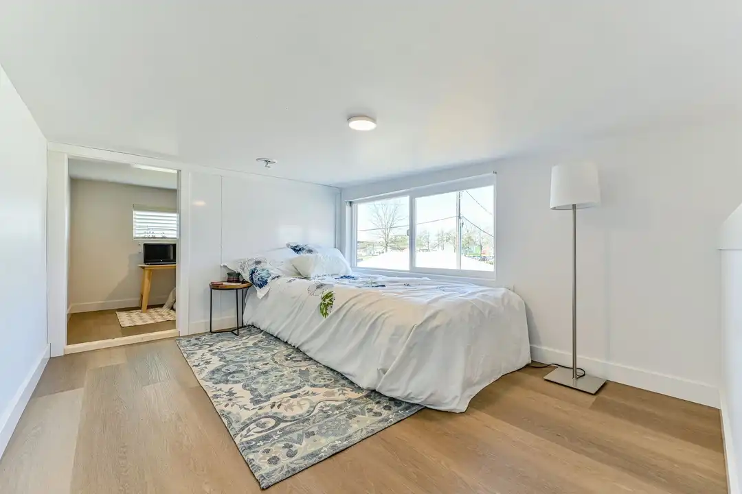 Apartment in Centralia - View 3
