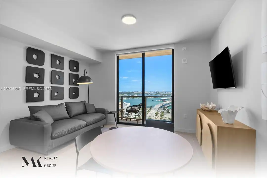 121 NE 5th St unit 2700 – pohled 6