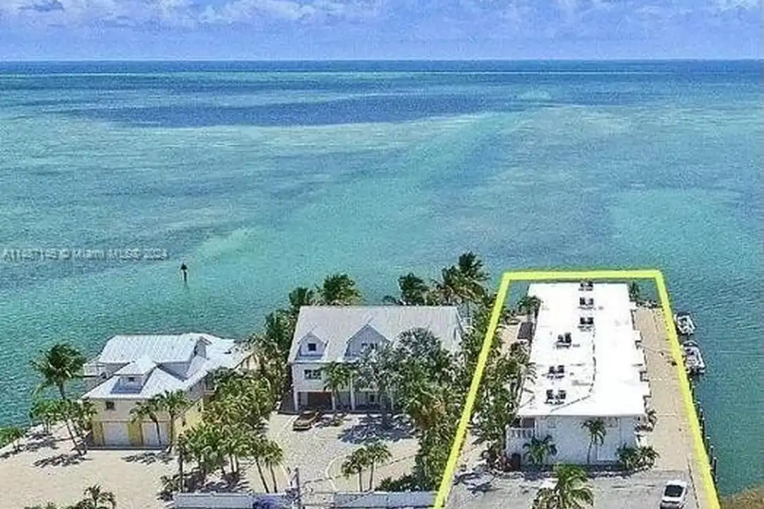 1215 97th St - View 2