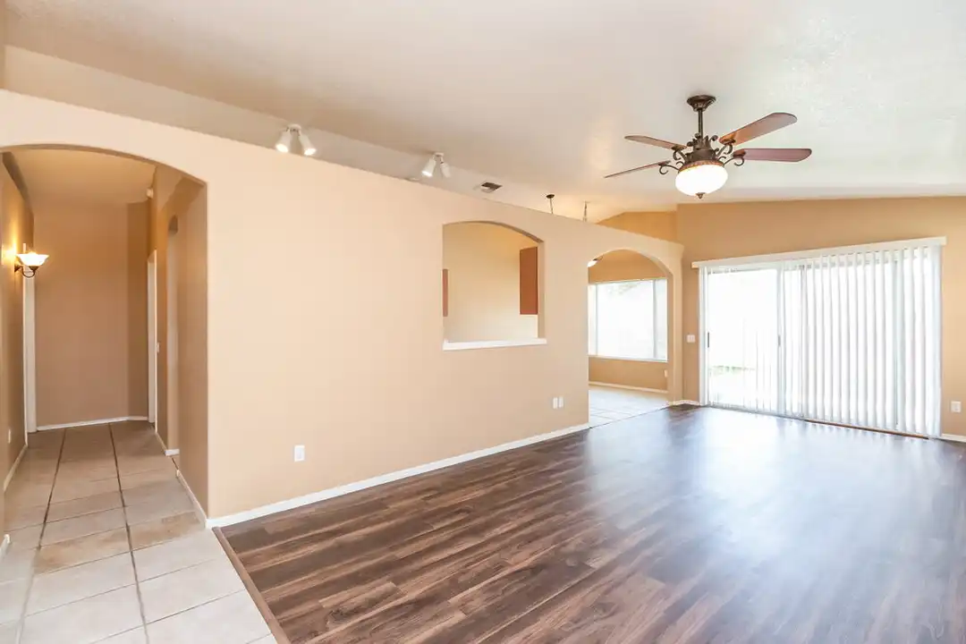 146 W Melody Ct - View 4