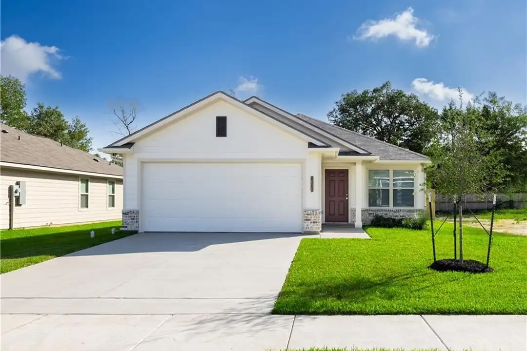 1636 Lucky St – photo 1