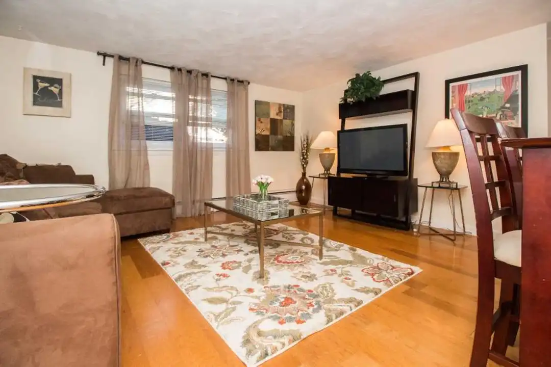 89 Chestnut St - View 3