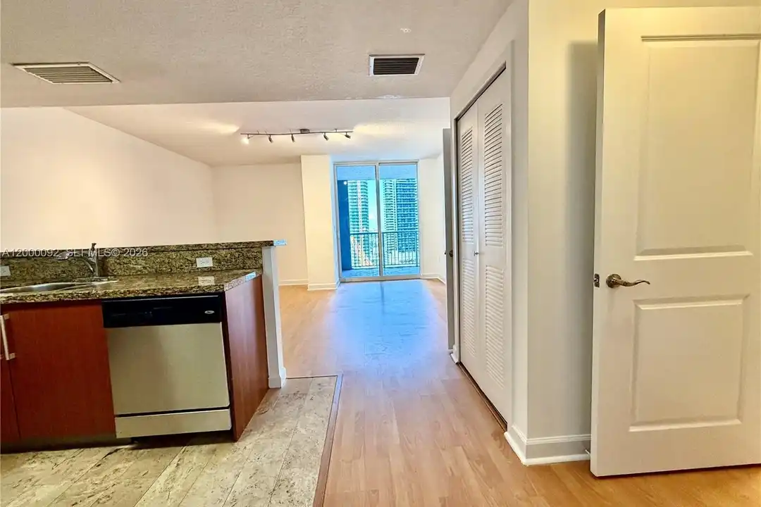 170 SE 14th St #2906 - View 3