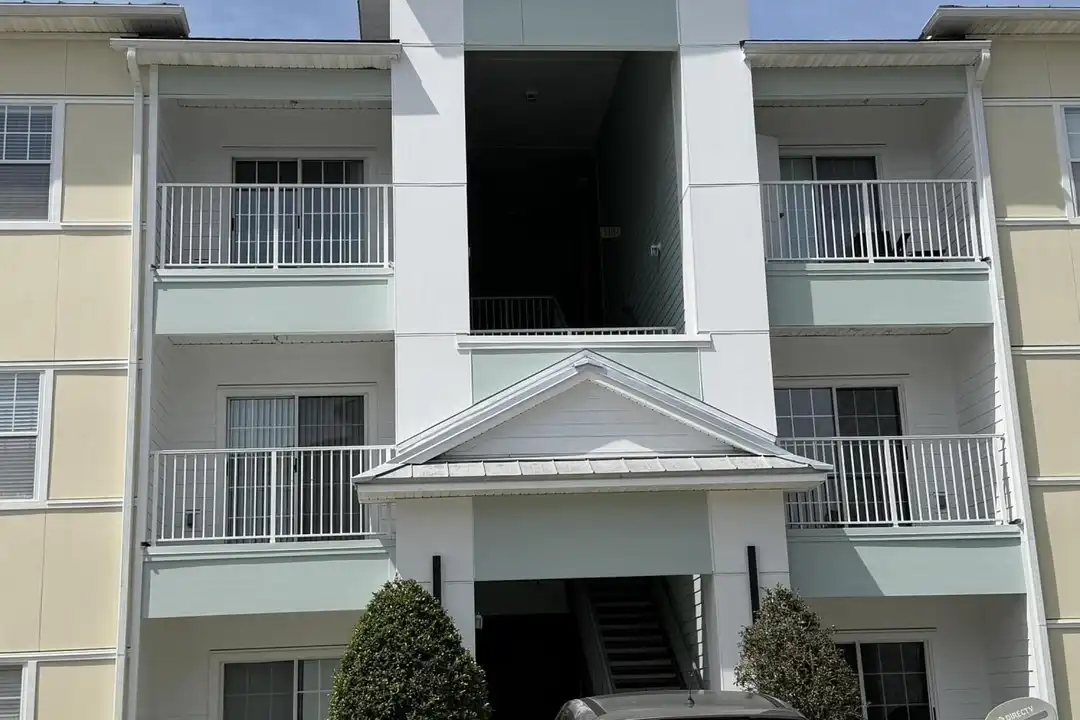8235 Lobster Bay Ct #206 – pohled 2