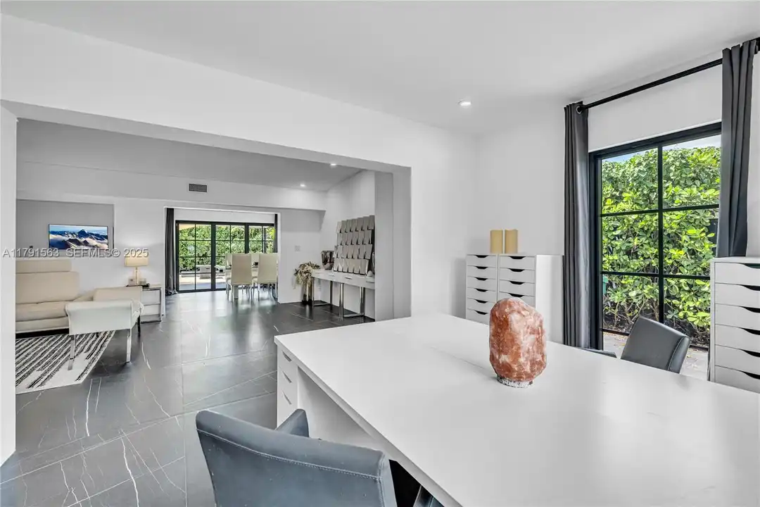 560 NW 116th Terrace - View 5