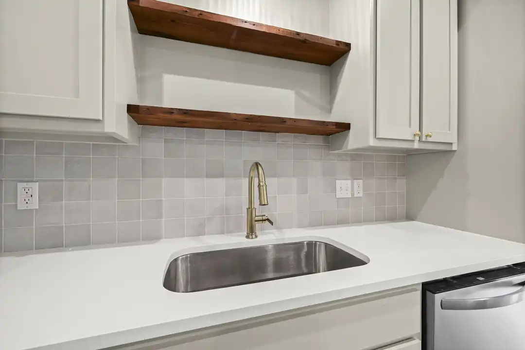 8007 Arnold Rd unit 13C - View 3