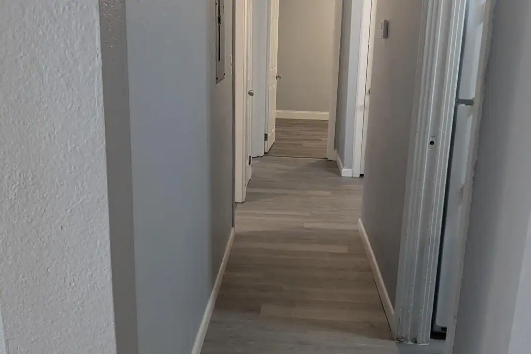 1834 Meharry Ave – další