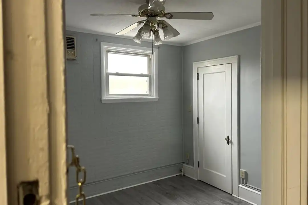 109 S Main St unit 109 R Main St - View 3