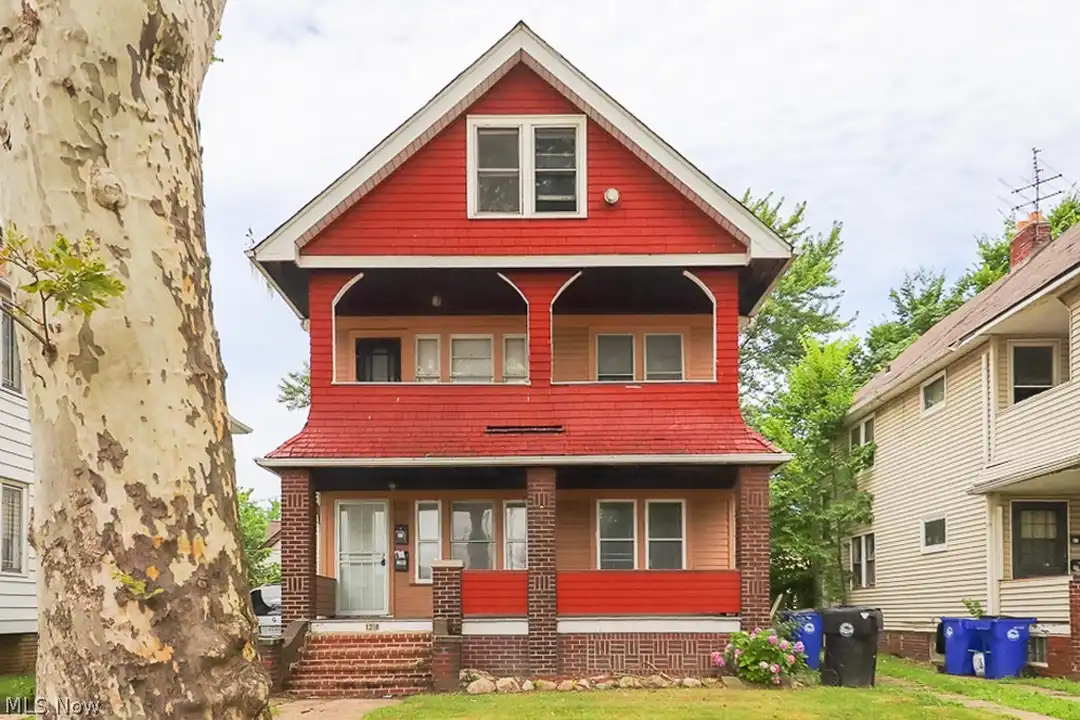 1220 E 176th St unit 2/UP – photo 1