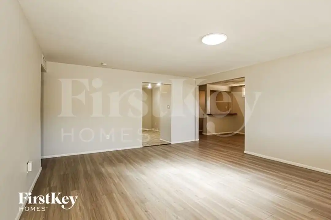 13249 N 14th Dr - View 4