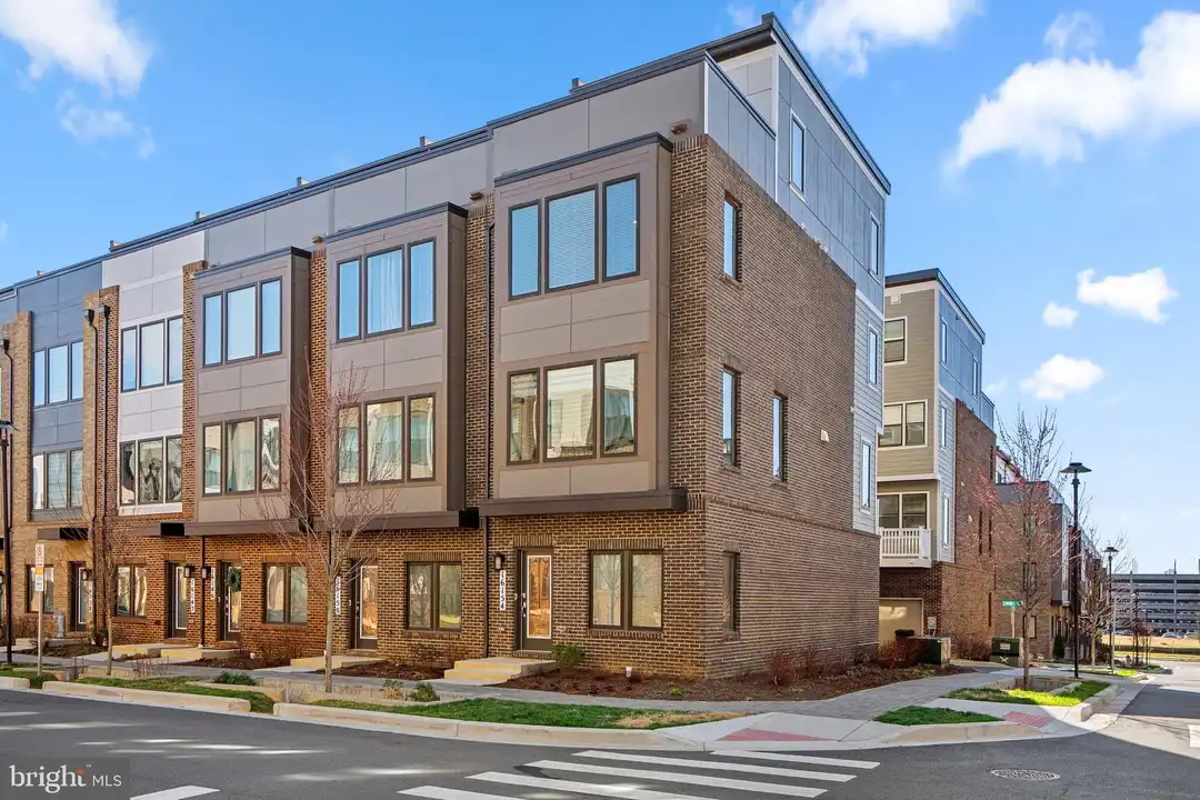 Apartment in Derwood - View 2