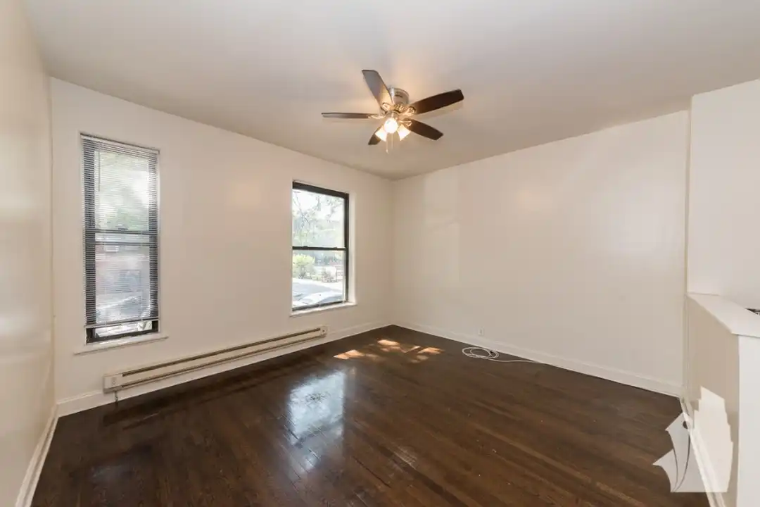 3709 N Hoyne Ave unit 3 - View 2