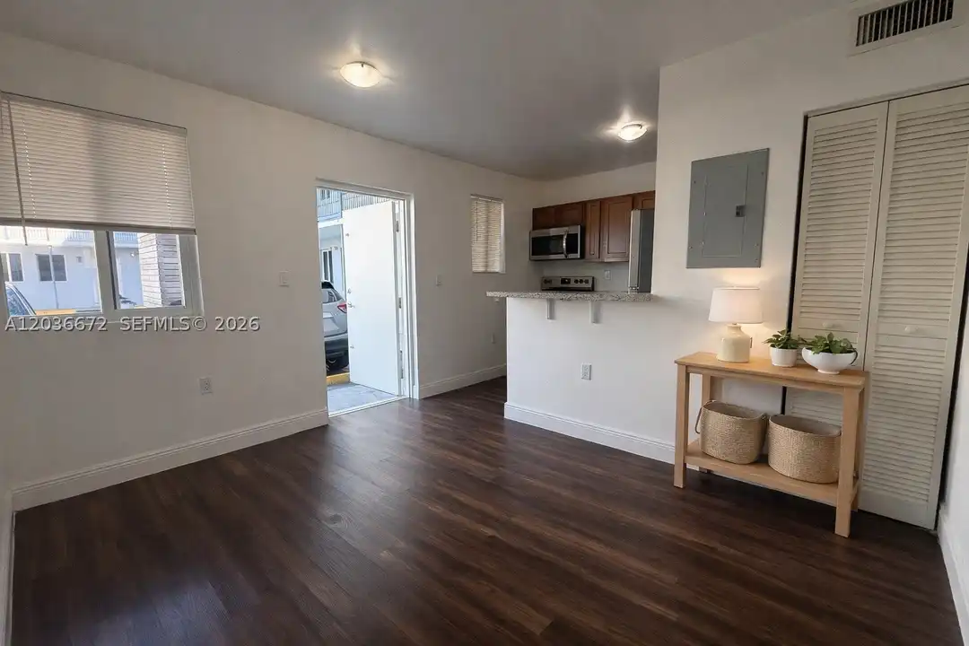 540 NW 7th St #4 - View 2