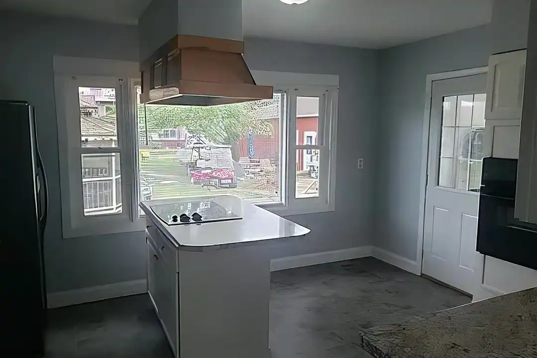 6847 Curran Rd - View 3