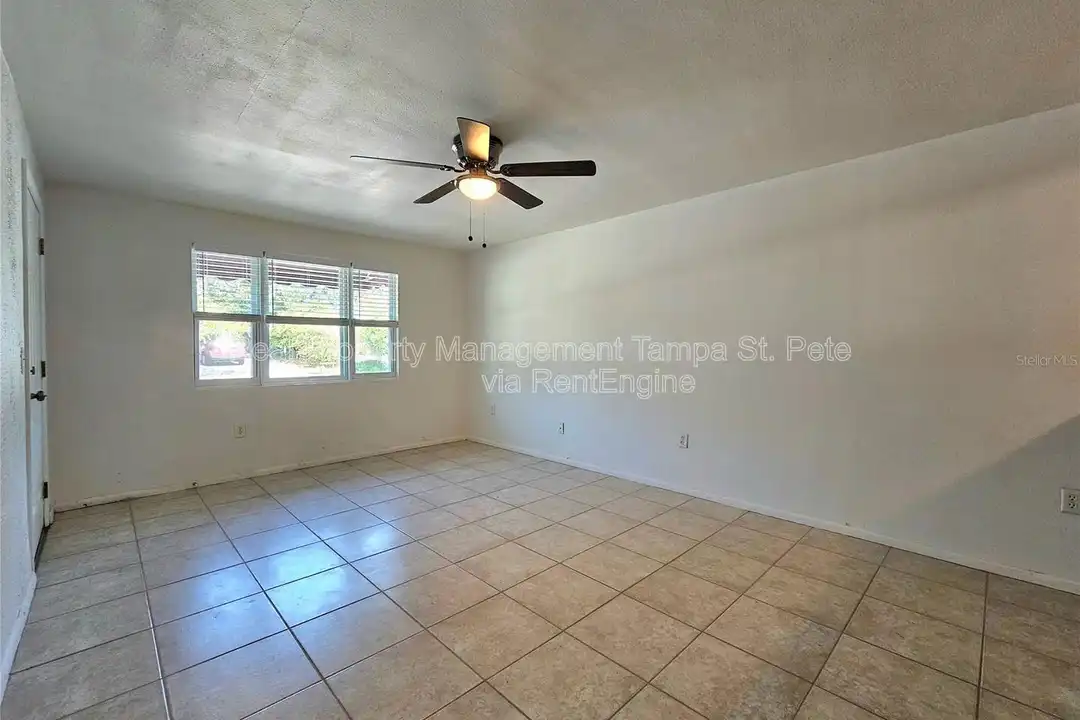 611 Lyndhurst St - View 4