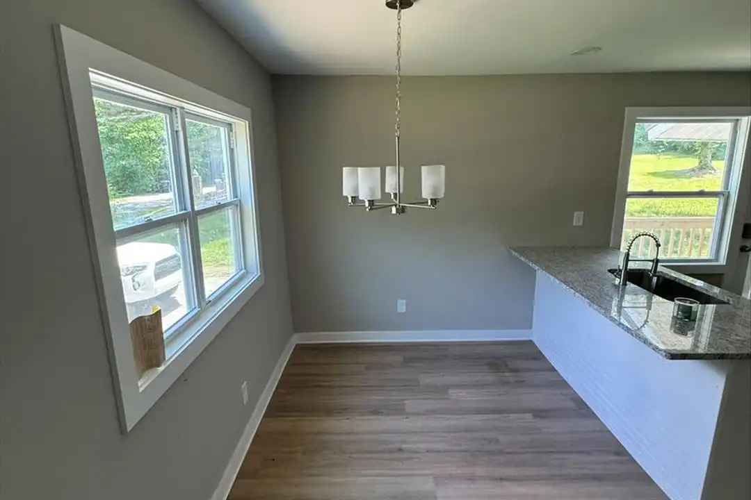 982 Webb Cir - View 4