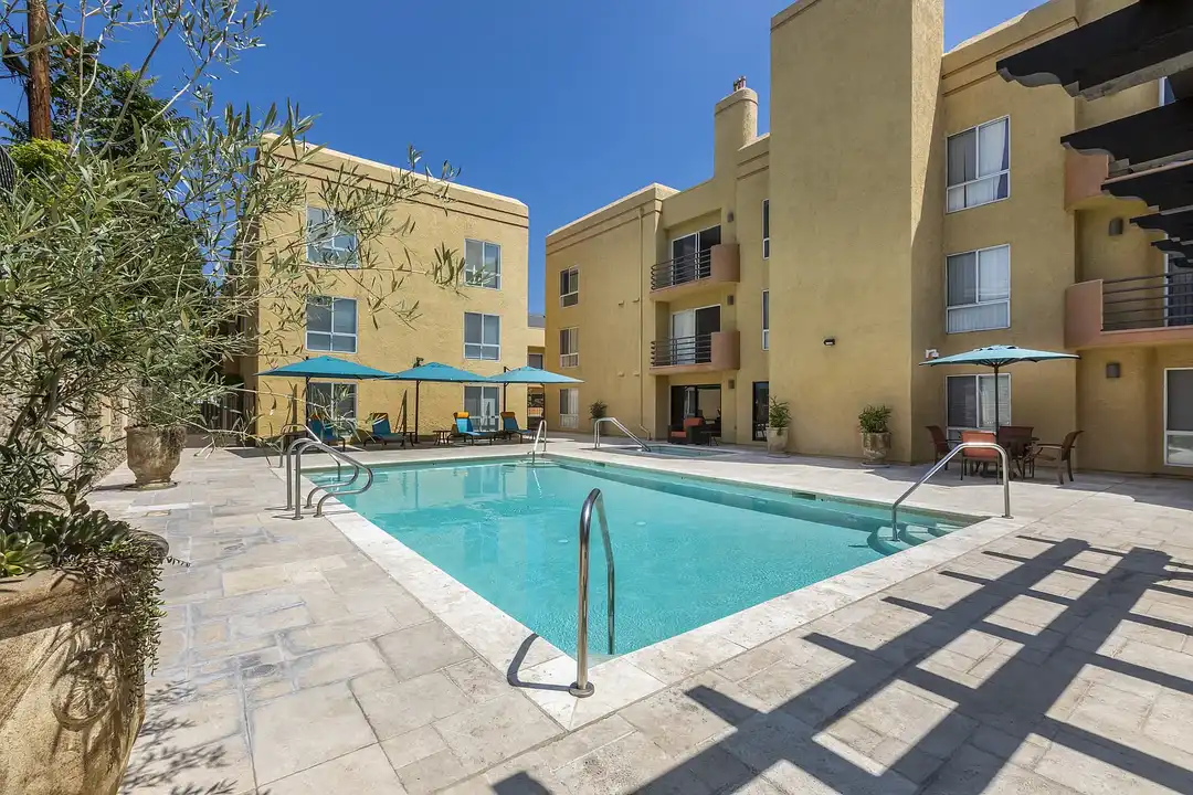 Toluca Terrace Apts. - More