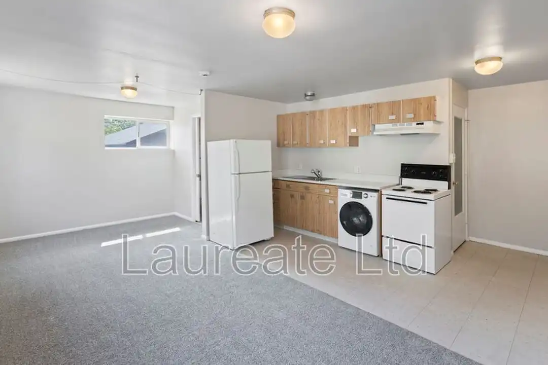 1432 N Gaylord St unit # 7 - View 2