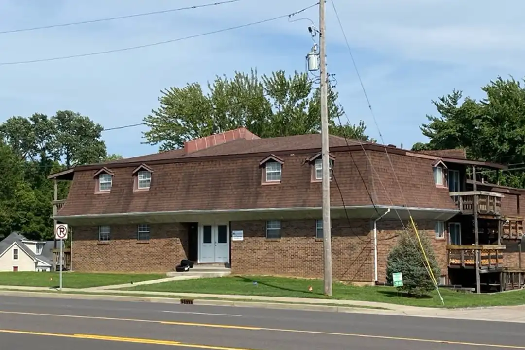 538 Vandalia St unit 3 – photo 1 of 9