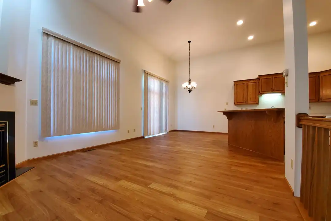 3007 23rd Ave S unit 3007 23rd Southwest F – photo 1