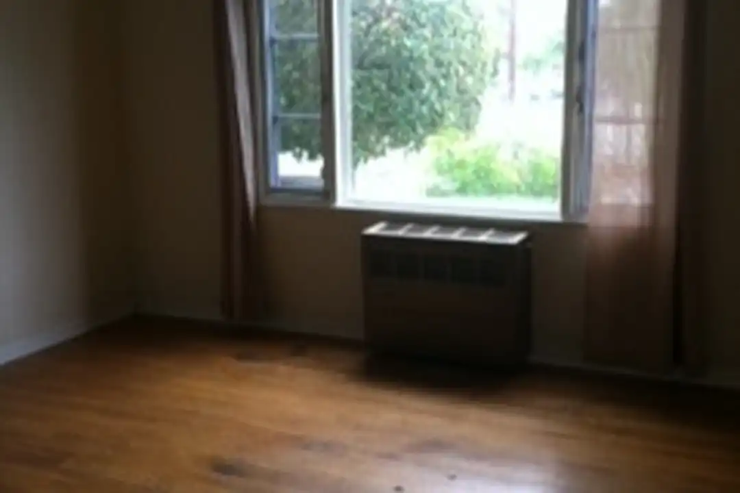 Apartment in Santa Barbara - View 2