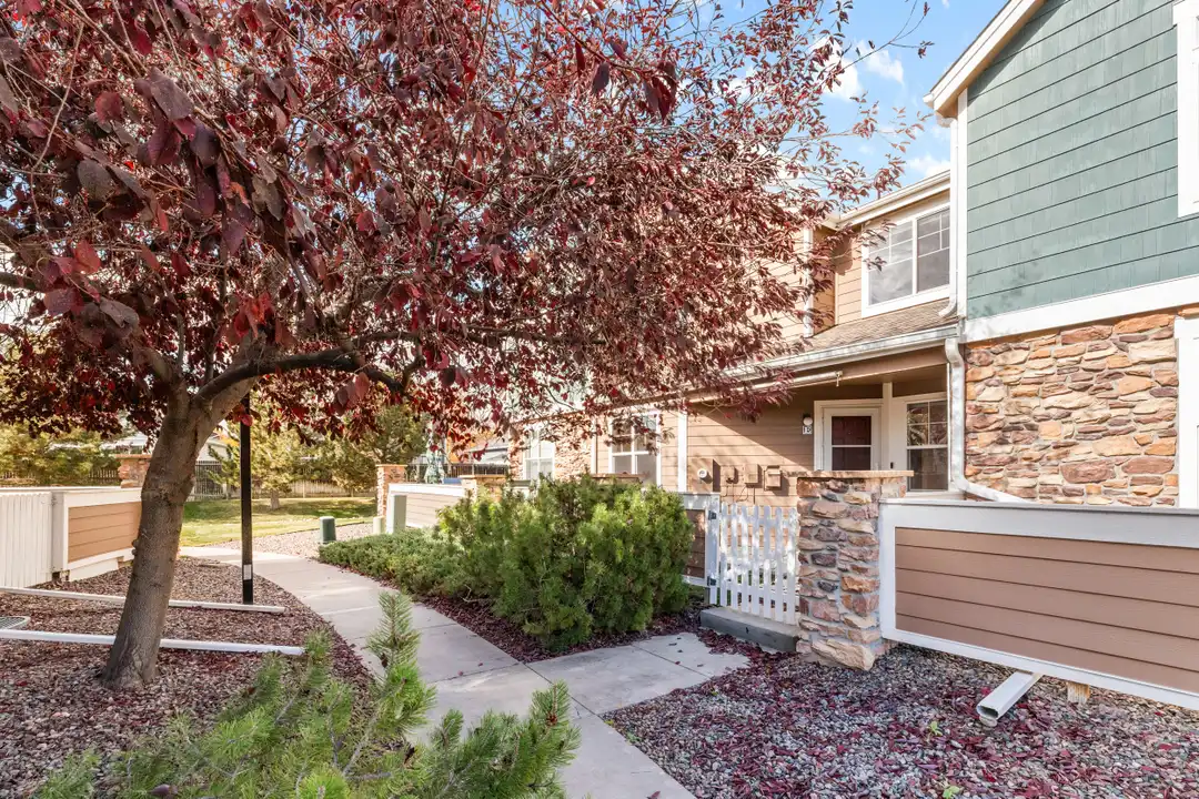 13235 Holly St unit E - View 2