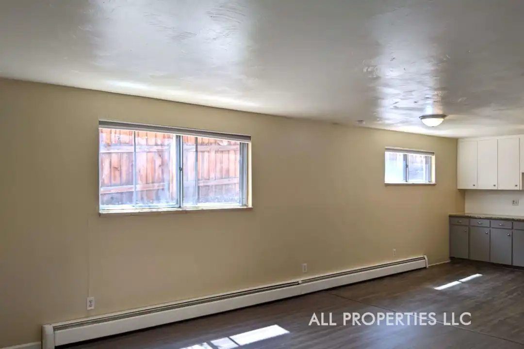 919 3rd St unit 2 - More